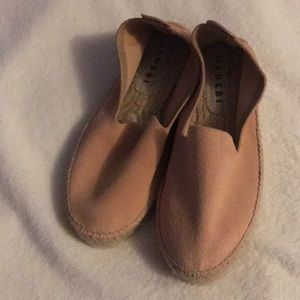 Blush pink manebi shoes